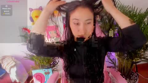 Snapshot of zoe_ray_y chatting on 6, 4, 2026 zoe_ray_y online show from 6, 4, 2026