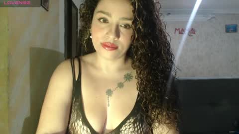Snapshot of zoe_tai chatting on 8, 6, 2026 zoe tai online show from 8, 6, 2026