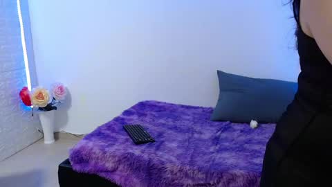 Snapshot of zoe_velvet chatting on 1, 3, 2025 Carolina online show from 1, 3, 2025