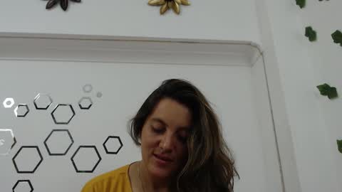 Carolina online show from 6, 11, 2025