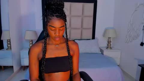 Zoecarrter online show from 16, 9, 2025