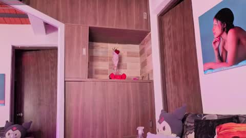 Snapshot of zoee_dolcee chatting on 21, 7, 2026 Catt online show from 21, 7, 2026