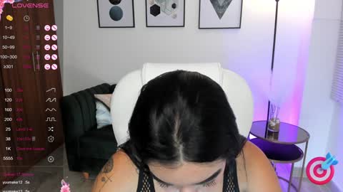  zoee jackson online show from 5, 2, 2025