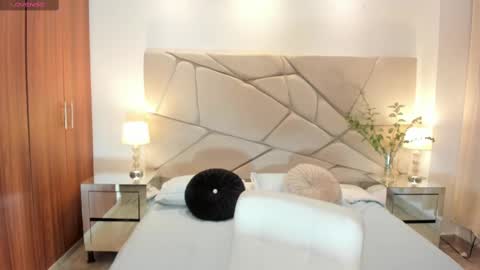  zoee jackson online show from 20, 2, 2025