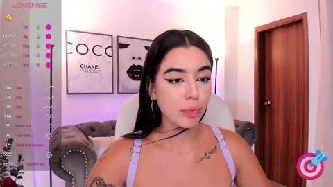  zoee jackson online show from 22, 2, 2025