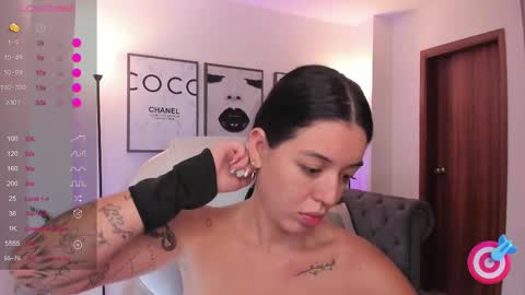  zoee jackson online show from 1, 3, 2025