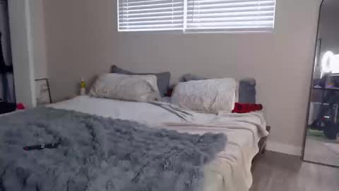 zoeemonroe online show from 11, 10, 2025