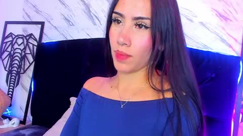 Snapshot of zoegp chatting on 14, 5, 2026 Laura online show from 14, 5, 2026