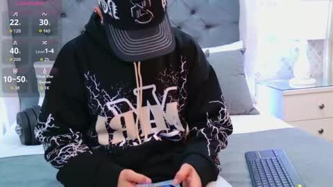 Zoe Krug online show from 14, 1, 2026