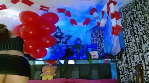 zoemi online show from 18, 2, 2025