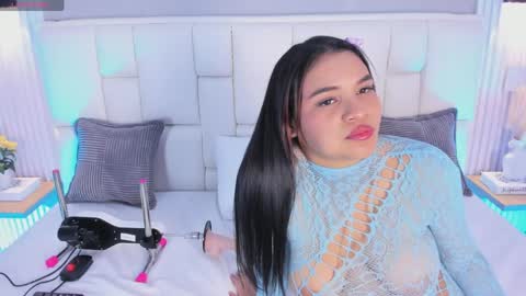 Zoe online show from 8, 4, 2026