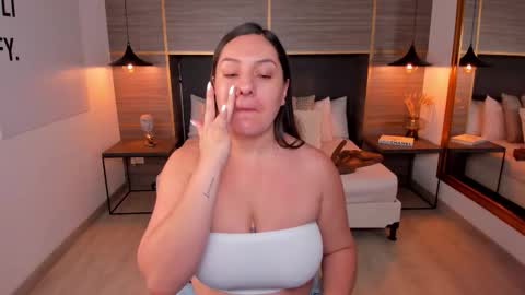 Snapshot of zoevold chatting on 13, 2, 2026 ZOE online show from 13, 2, 2026