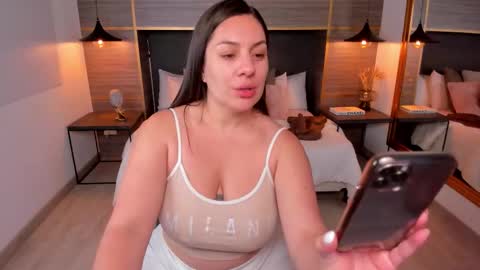 Snapshot of zoevold chatting on 22, 2, 2026 ZOE online show from 22, 2, 2026