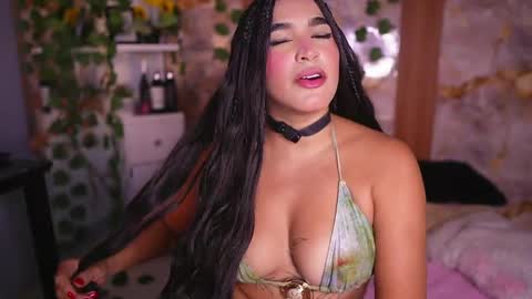 Snapshot of zoey_fox_ chatting on 31, 5, 2026 zoey fox online show from 31, 5, 2026