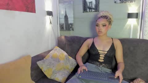Snapshot of zoey_taylor27 chatting on 9, 2, 2026 Zoey online show from 9, 2, 2026