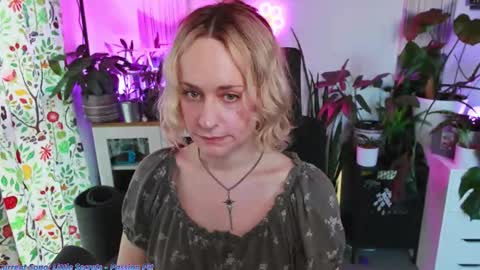 Zoey Ryan online show from 13, 1, 2026