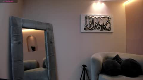 Zoey Walker online show from 9, 11, 2025