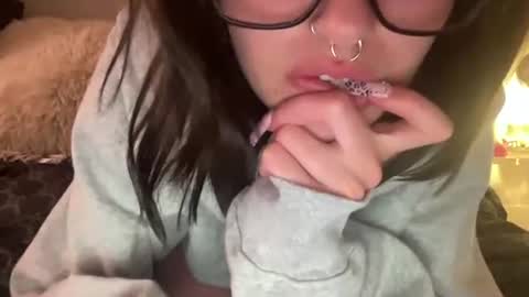 zoeyyb666 online show from 23, 3, 2026