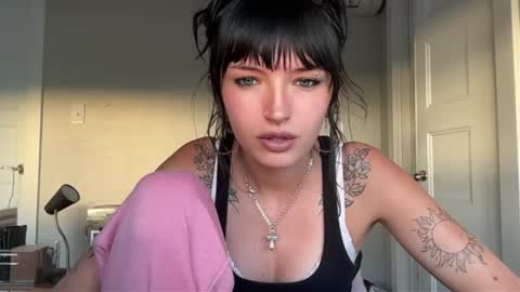 Snapshot of zoeyyb666 chatting on 3, 7, 2026 zoeyyb666 online show from 3, 7, 2026