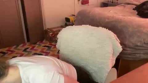 Snapshot of zombiemommmy chatting on 13, 1, 2025 rebecca buckler online show from 13, 1, 2025