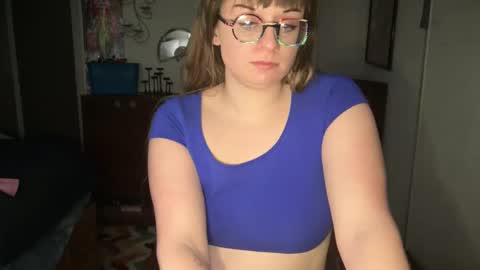 Snapshot of zombiemommmy chatting on 18, 1, 2025 rebecca buckler online show from 18, 1, 2025