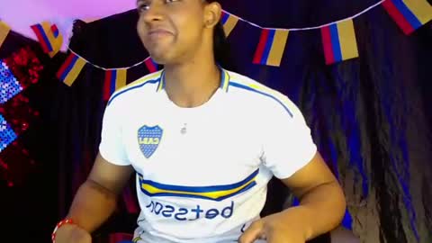 Snapshot of zoriel_derox chatting on 13, 6, 2026 Zoriel online show from 13, 6, 2026