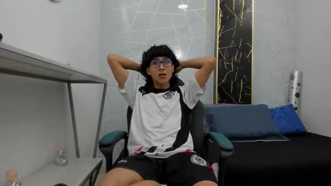     online show from 27, 10, 2025