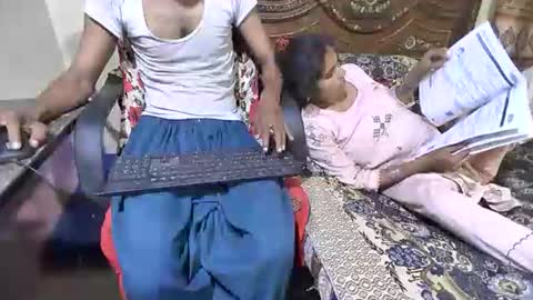 zoyakhan803 online show from 22, 4, 2026