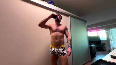 Snapshot of zuko_zen69 chatting on 12, 2, 2025 Zuko online show from 12, 2, 2025