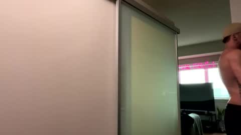 Snapshot of zuko_zen69 chatting on 25, 2, 2025 Zuko online show from 25, 2, 2025