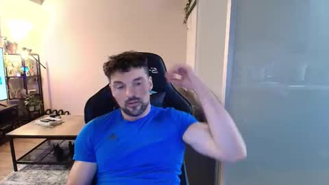 Snapshot of zuko_zen69 chatting on 26, 10, 2025 Zuko online show from 26, 10, 2025