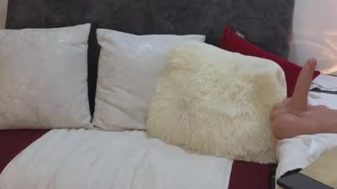 zuly goode online show from 16, 4, 2026