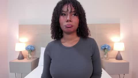 Snapshot of zurismith chatting on 11, 6, 2026 Zuri Smith online show from 11, 6, 2026