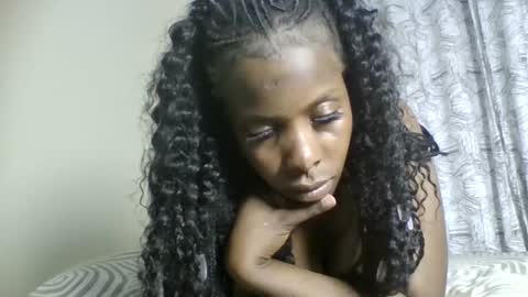 zurivelvetstudio online show from 15, 1, 2026