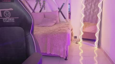Snapshot of zury_tay chatting on 26, 5, 2026 ZURY online show from 26, 5, 2026