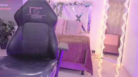 Snapshot of zury_tay chatting on 17, 6, 2026 ZURY online show from 17, 6, 2026