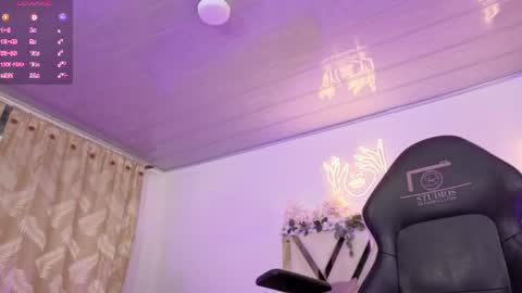 Snapshot of zury_tay chatting on 23, 7, 2026 ZURY online show from 23, 7, 2026