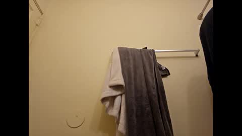 Snapshot of zx66_pyro chatting on 8, 12, 2024 zx66_pyro online show from 8, 12, 2024