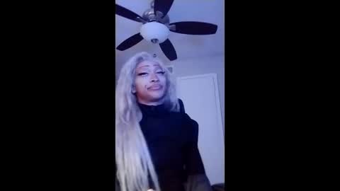 Snapshot of zya_zoo chatting on 20, 12, 2025 ZYA online show from 20, 12, 2025