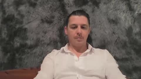 Snapshot of zyonart chatting on 4, 11, 2025 Artnoyz Shower online show from 4, 11, 2025