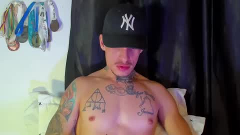 Snapshot of zyongarcia2020 chatting on 18, 1, 2025 zyon garcia online show from 18, 1, 2025