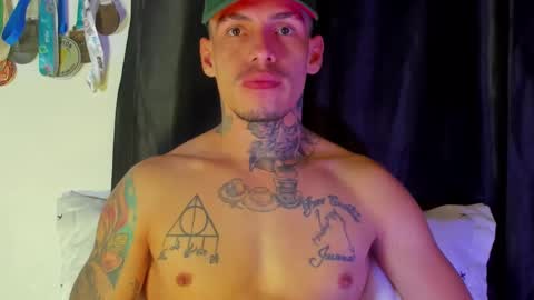 Snapshot of zyongarcia2020 chatting on 21, 1, 2025 zyon garcia online show from 21, 1, 2025