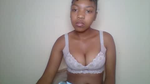 Snapshot of zyraelle_01 chatting on 16, 5, 2026 zyraelle_01 online show from 16, 5, 2026