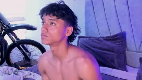 zyzz_1812 online show from 19, 9, 2025