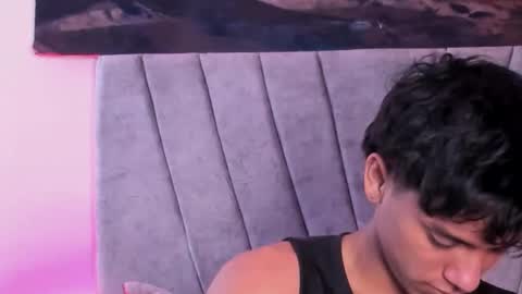 zyzz_1812 online show from 8, 1, 2026