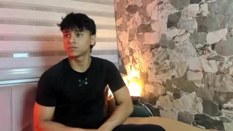 zyzz_1812 online show from 4, 3, 2026