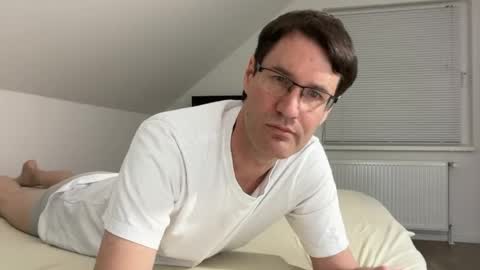 Snapshot of zzz123_cam chatting on 13, 4, 2026 zzz123_cam online show from 13, 4, 2026