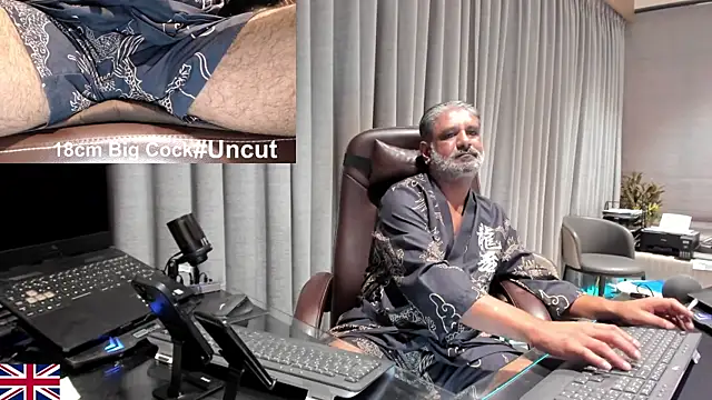 Snapshot of OnlineBossUK chatting on 16, 5, 2026 OnlineBossUK online show from 16, 5, 2026