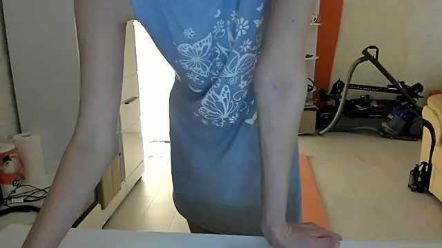 angelmommu online show from 19, 2, 2025