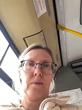 angelmommu online show from 18, 4, 2026